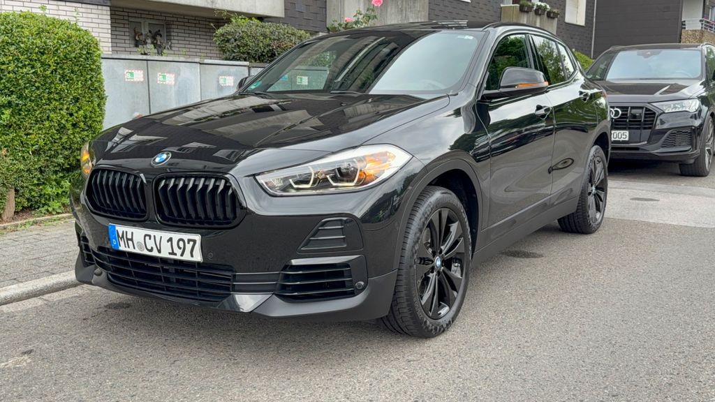Image of BMW X2