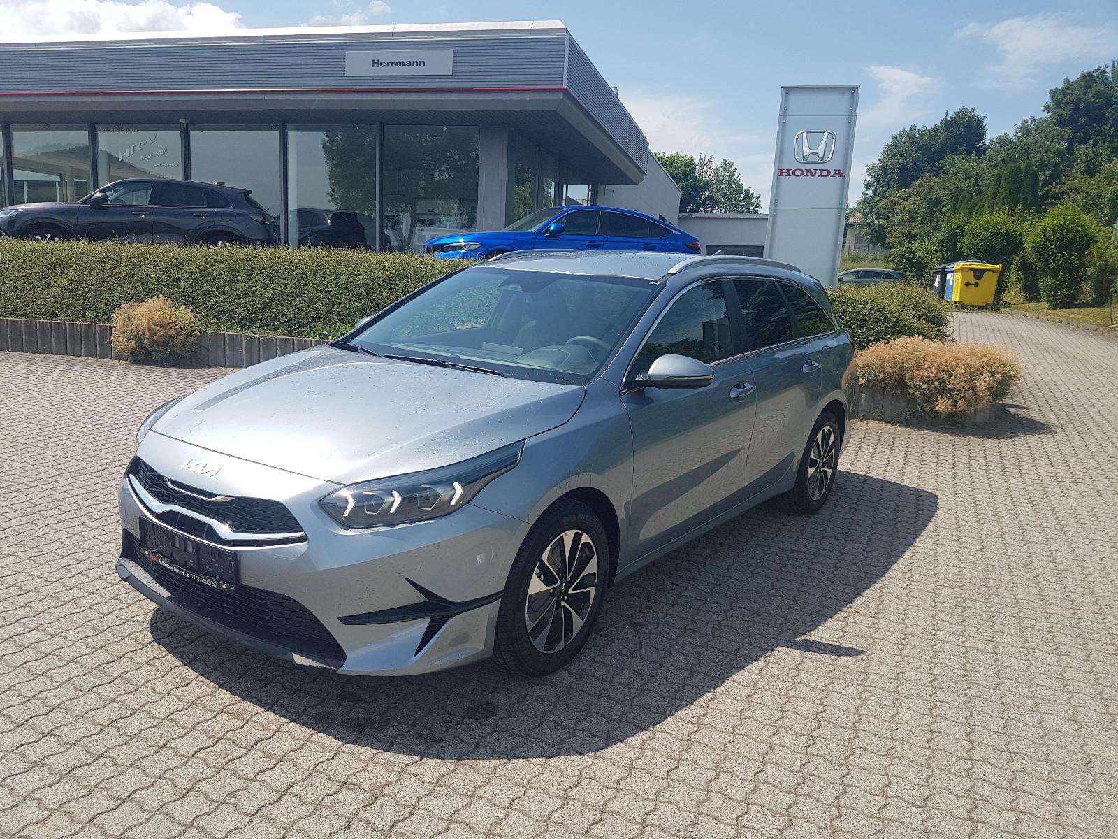 Kia Ceed SW 1.5 T-GDI NAVI CONNECT KLIMAAUT LED