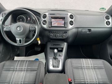 Volkswagen Tiguan - 11