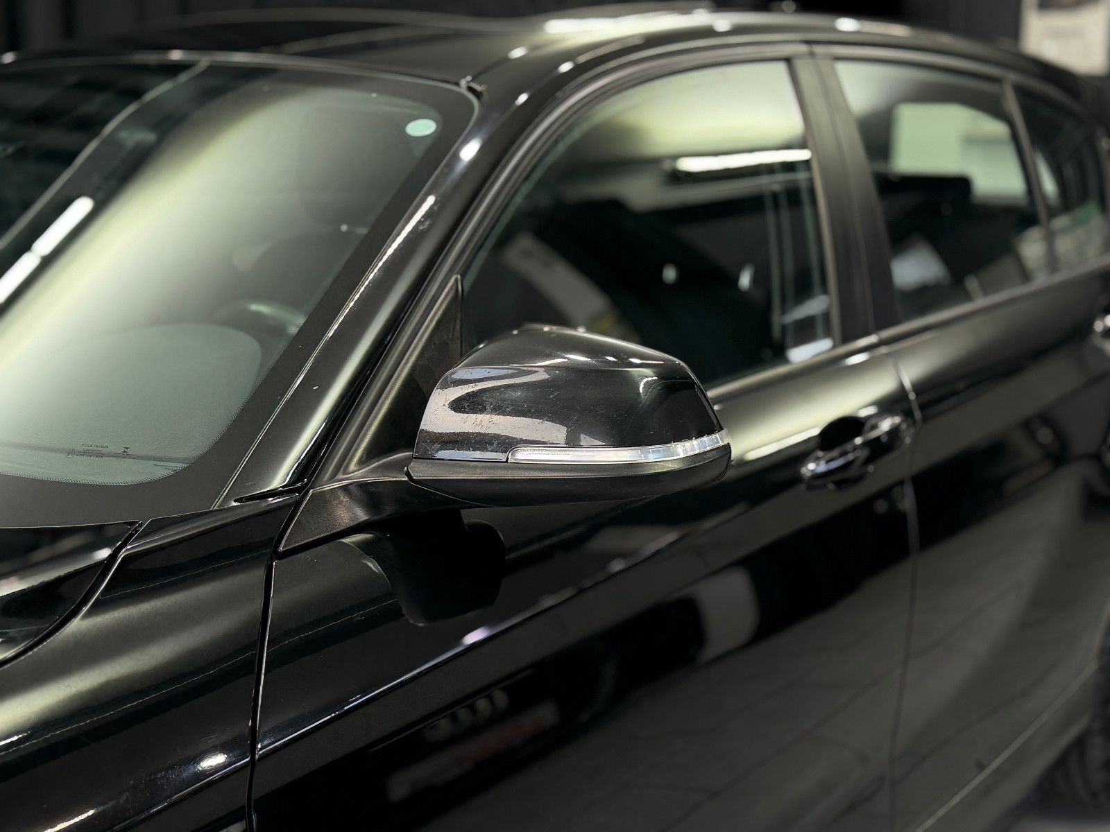 Fahrzeugabbildung BMW 120d xDrive Advantage|AUTOMATIK|HIFI|PDC|PANO|NA