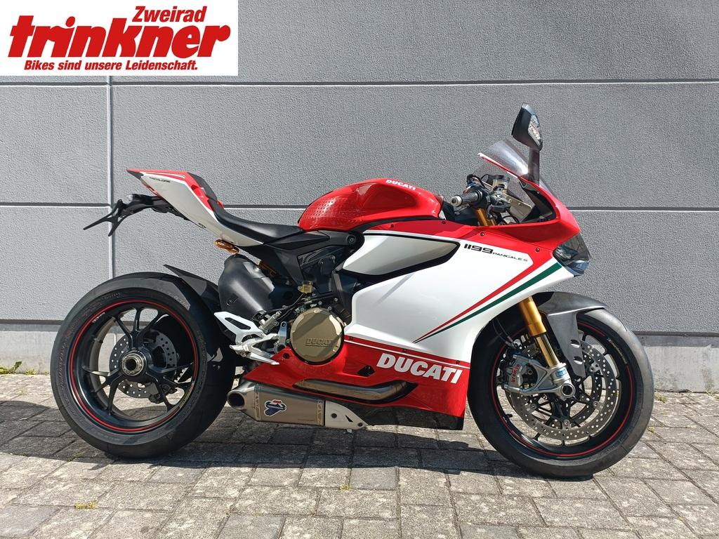 Ducati 1199 PANIGALE S TRICOLORE 