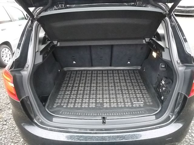 218 Active Tourer Diesel Automatik