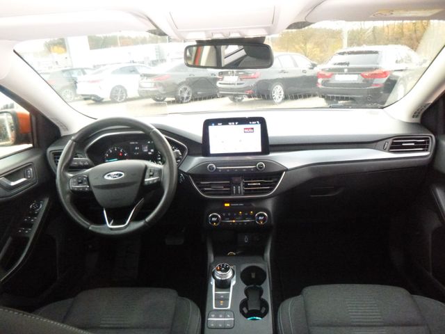 Fahrzeugabbildung Ford Focus ACTIVE 1,5 EcoB >AUT/Headup/NAV/LED/PAN<