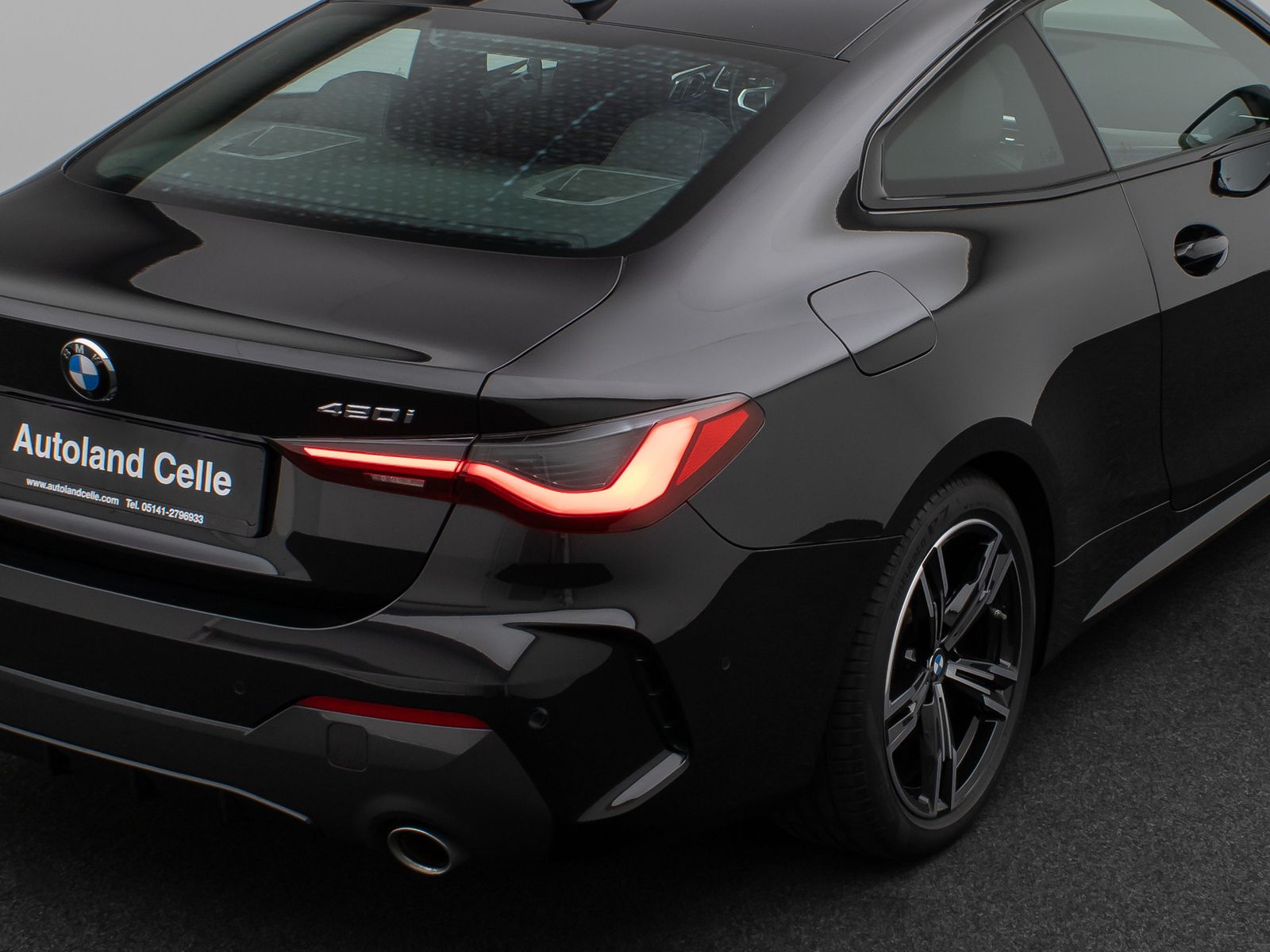 Fahrzeugabbildung BMW 420i Coupé M Sport Glasdach Kamera DAB H/K Komfo