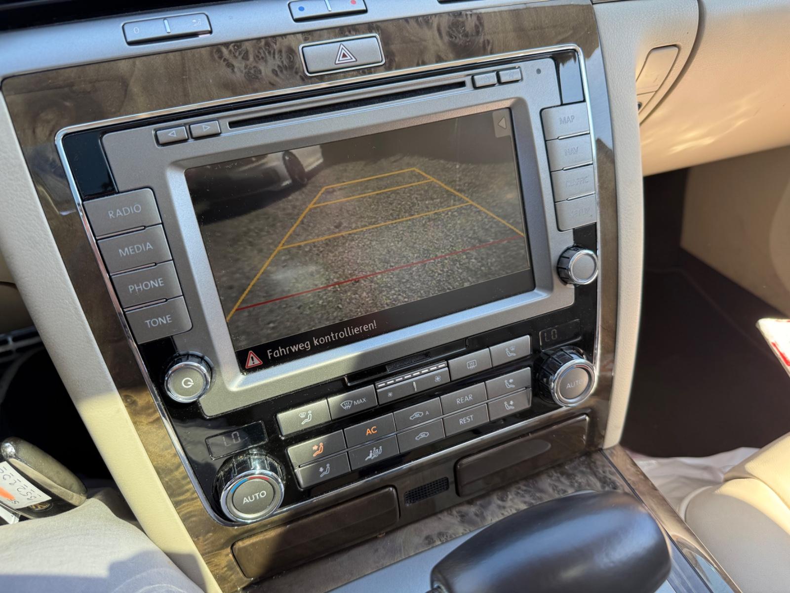 Volkswagen Phaeton / 4Motion /  Schiebedach / DYNAUDIO