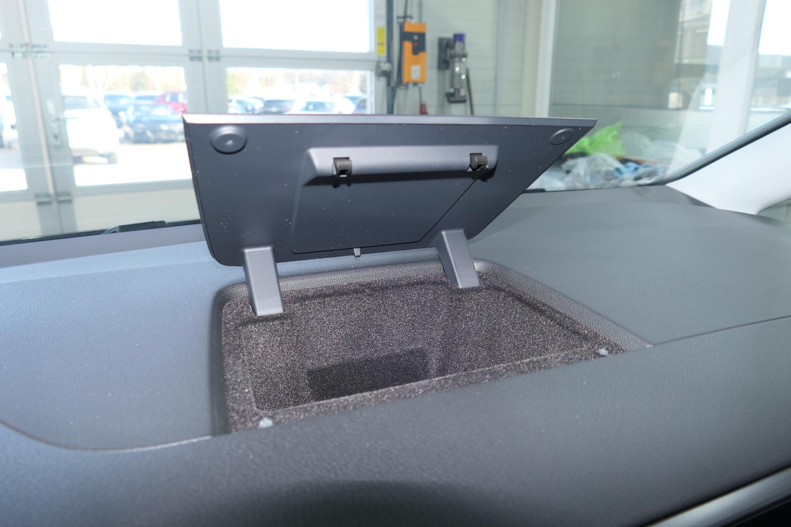 Volkswagen Golf Sportsvan Comfortline Business+LED-Licht, миниатюра 26