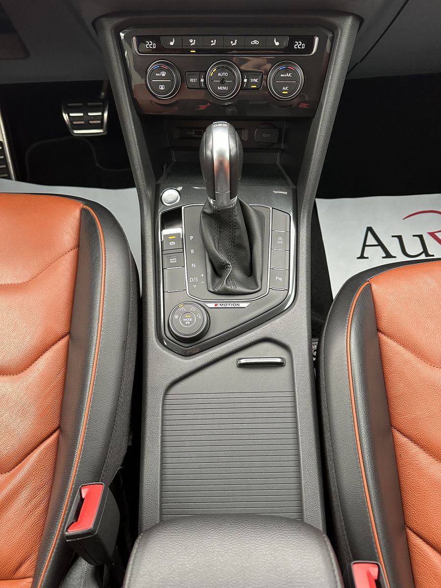 Fahrzeugabbildung Volkswagen Tiguan Allspace 4Motion R-Line NAV+LED+AHK+20ZO