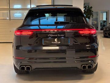 Porsche Cayenne - 3