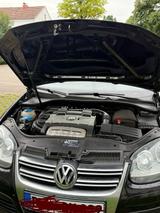 Volkswagen Auto Golf  fünf  1,4  mit Turbo - : Kleinwagen, mit Turbo