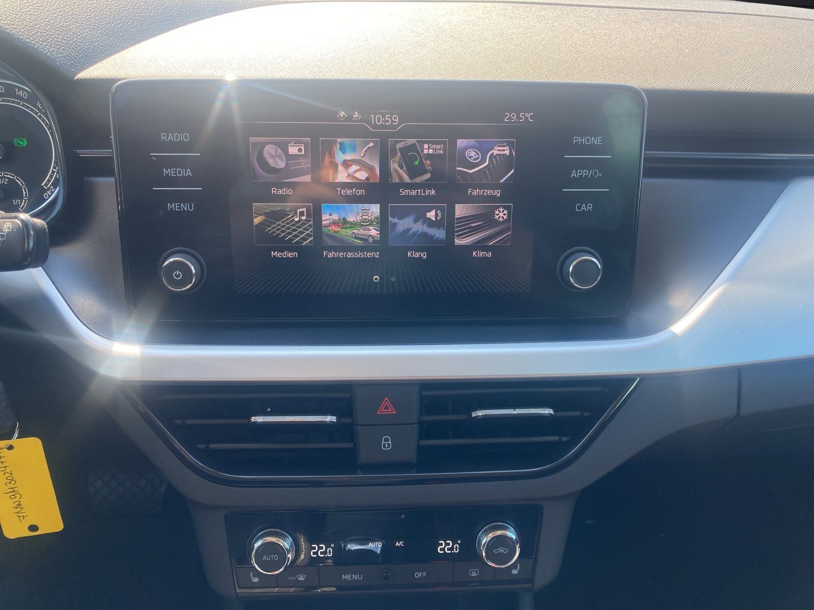 Fahrzeugabbildung SKODA Kamiq TSI Drive-125 DSG LED Climatronic GRA PDC