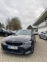 BMW 320d xDrive Lim. M Sport GSD HUD Innovation  - BMW 320 Gebrauchtwagen in Rostock