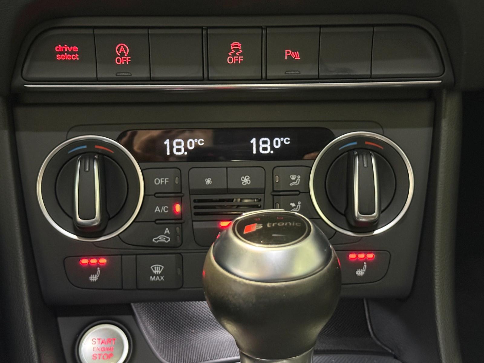 Audi Q3  S Line Sport  LED AHK  Navi