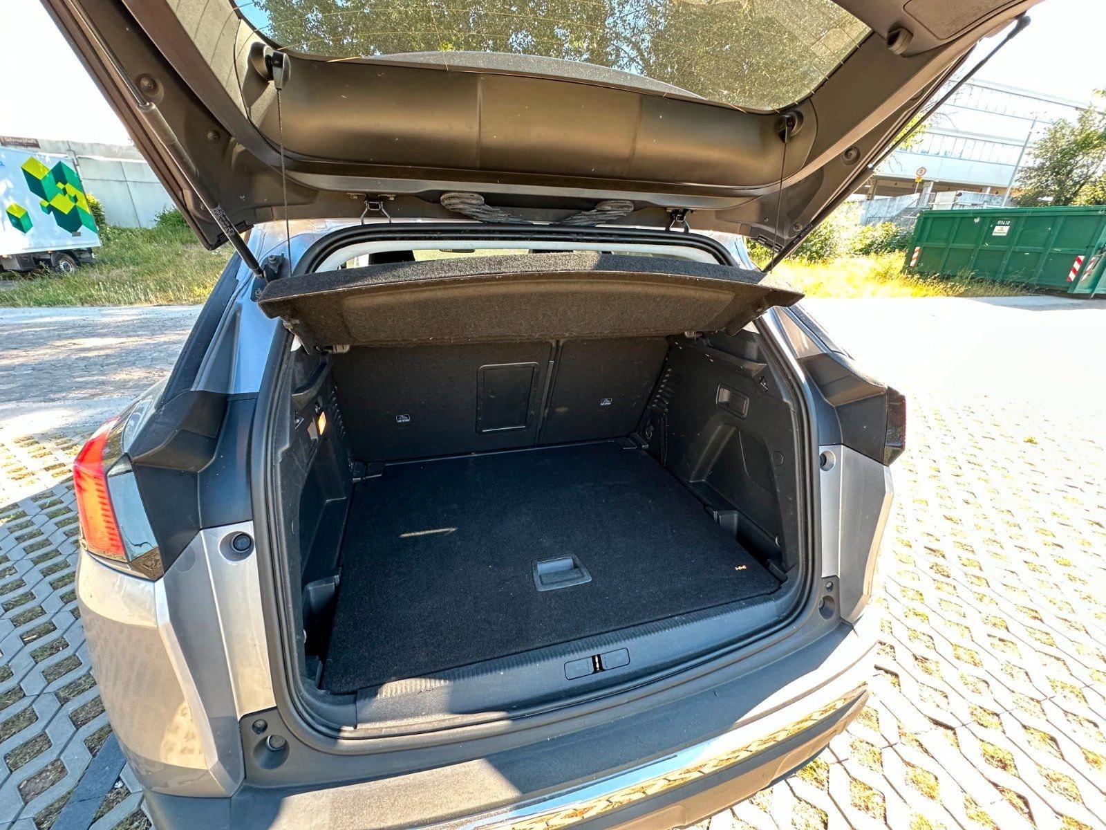 Peugeot 3008 Allure NAVI. KAMERA. PDC. KEYLESS