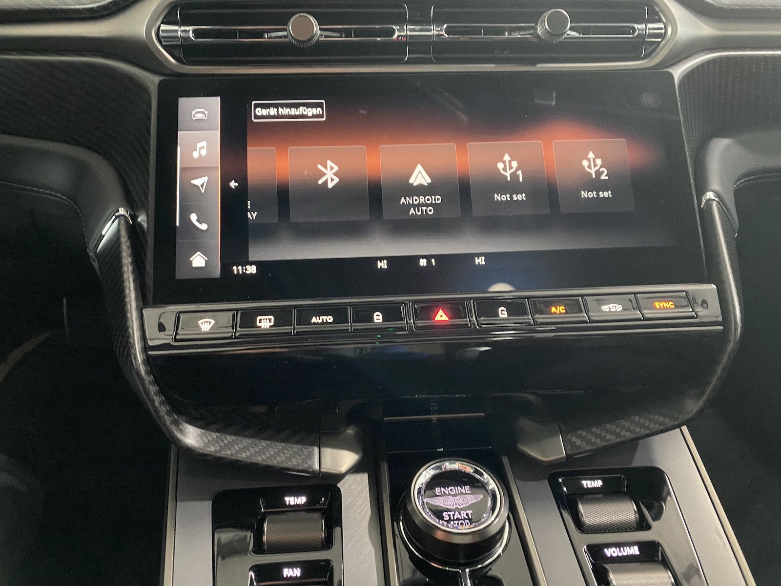 Fahrzeugabbildung Aston Martin Vanquish Q Satin/Carbon/Exhaust-Titan/UPE 50500,