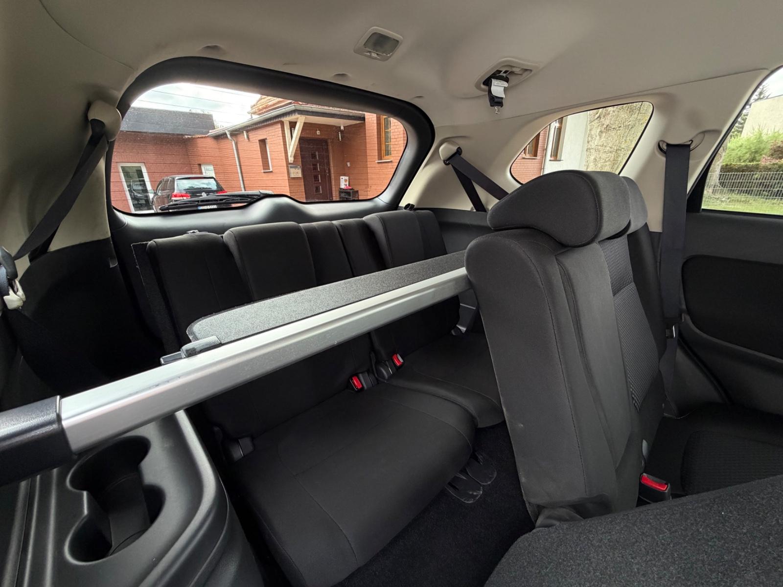 Mitsubishi Outlander Plus 4WD *7 SITZE*TÜV NEU*