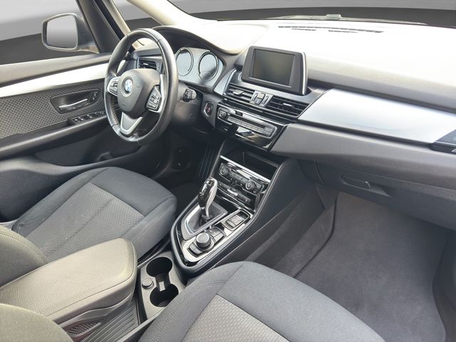 Fahrzeugabbildung BMW 218i Gran Tourer Automatik 7-Sitzer+LED+Navi+AHK