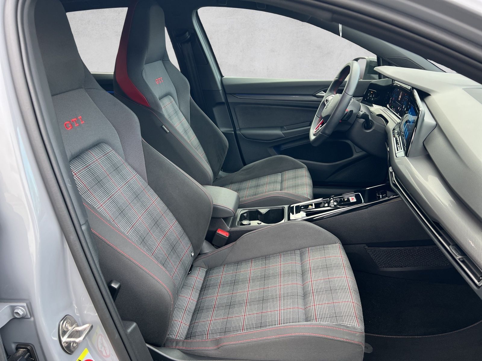 Golf VIII GTI 2.0 TSI DSG Navi*Kamera*ACC*Black