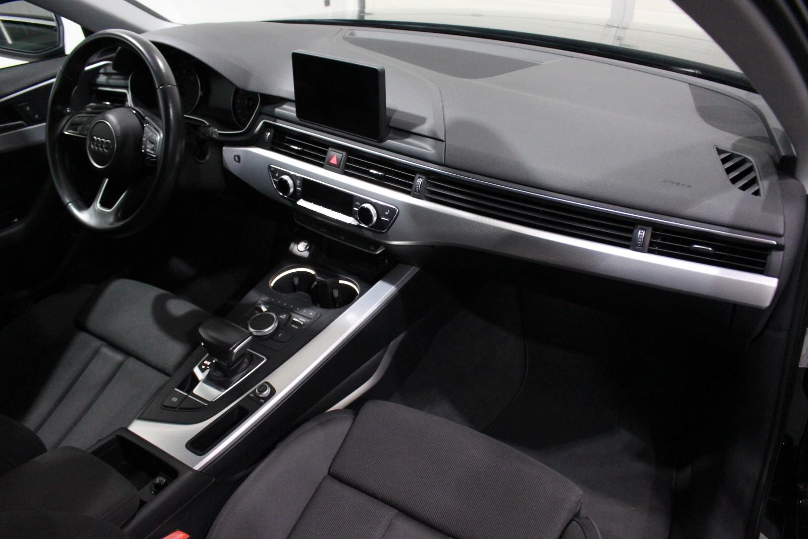 Audi A4 Avant 40 TFSI Sport S-Line NAVI LED 19" TOP