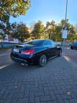 Mercedes-Benz CLA 220 d 4MATIC Coupe AMG Line+Navi+DCT - schwarze Mercedes-Benz CLA 220