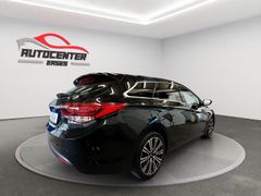 HYUNDAI i40 blue Premium Navi Leder Kamera SHZ