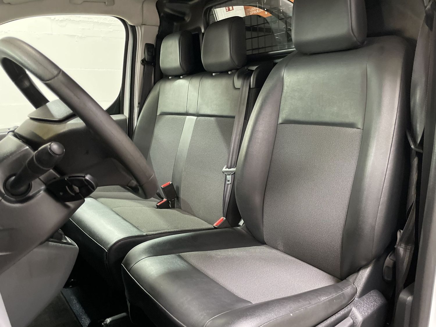 Fahrzeugabbildung Opel Vivaro Kasten Edition M L2 #Tempomat#PDC#Klima