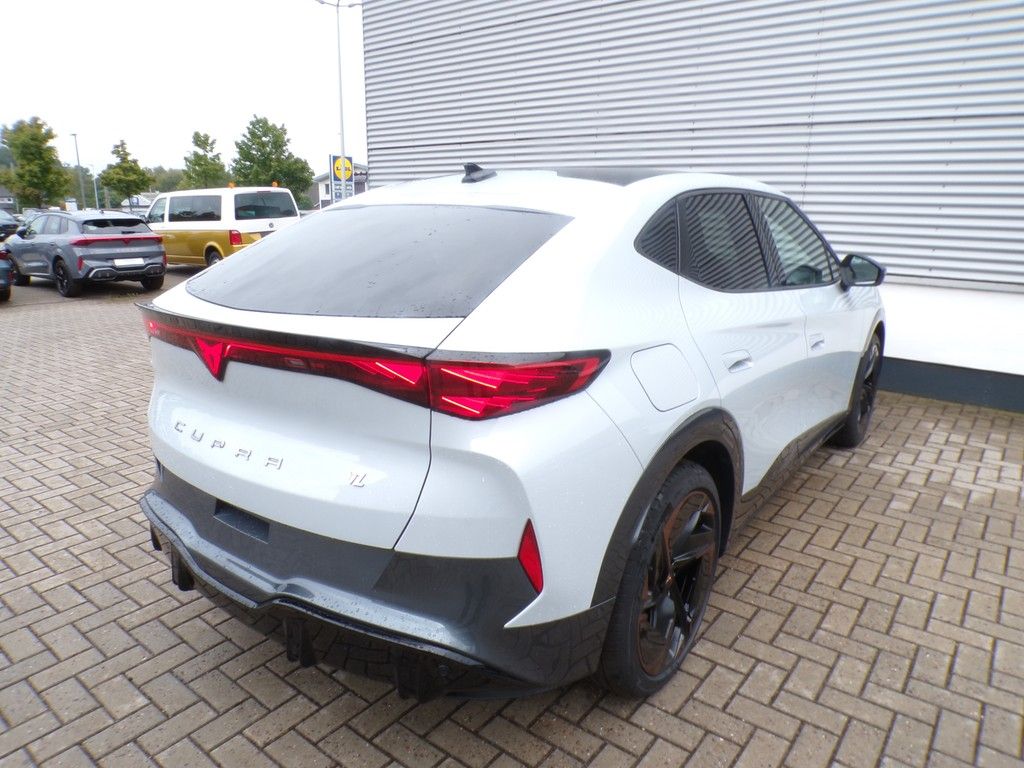 Fahrzeugabbildung CUPRA Tavascan VZ 4Drive DSG