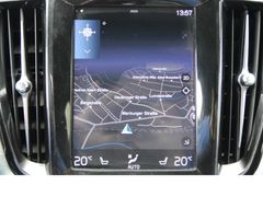 Fahrzeugabbildung Volvo V60 Kombi Inscription*Kamera*harman/kardon*AppC*