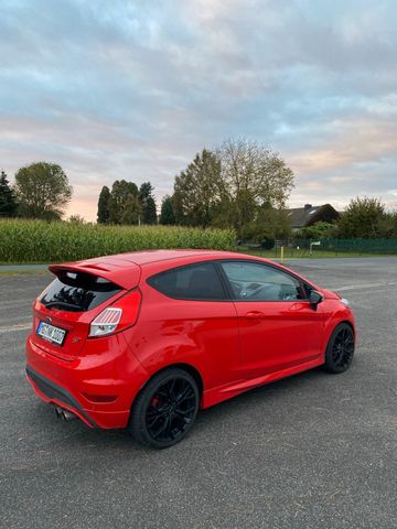 Ford Fiesta ST