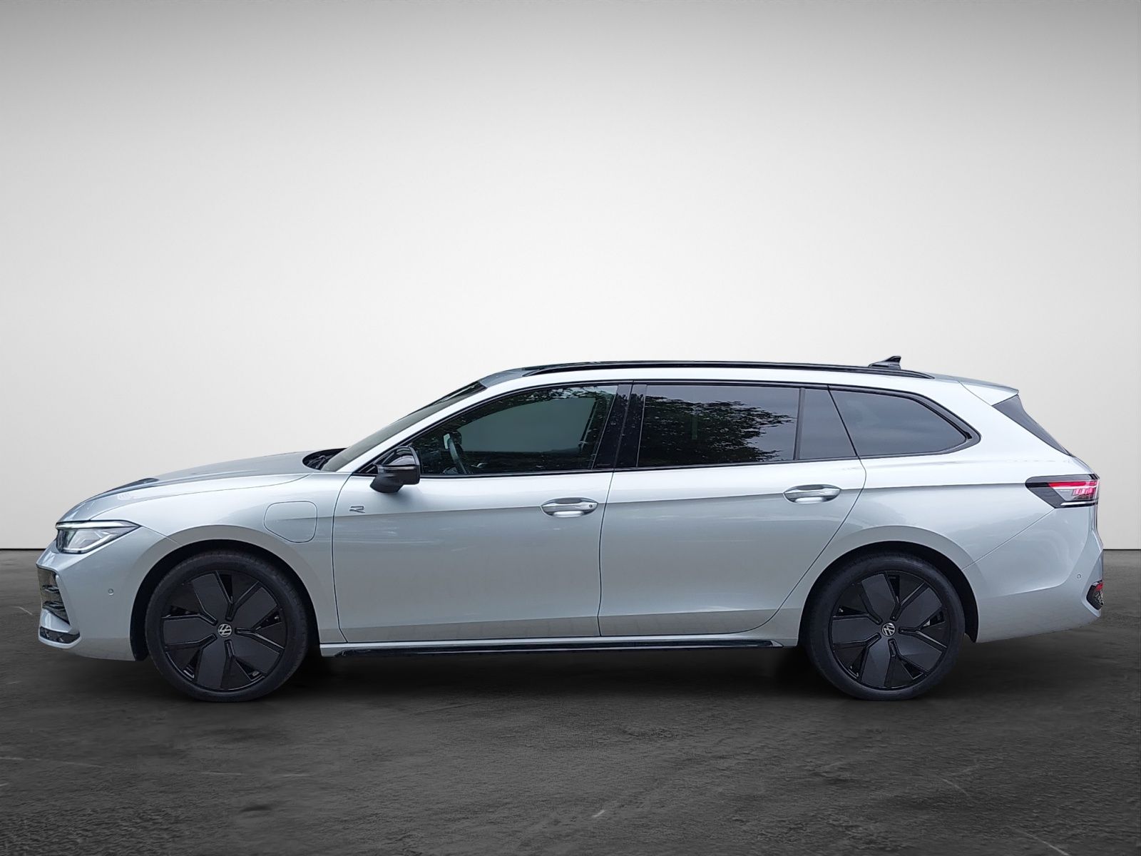 Volkswagen Passat Variant 1.5 TSI eHybrid DSG R-Line Black foto 3