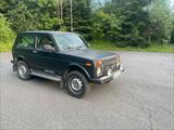 Lada Niva mit Prins Gasanlage und TÜV - : mit Gasanlage