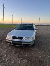 Skoda Octavia Combi 4x4 1.9 TDI Ambiente Ambiente - Skoda Octavia aus 2002 mit Diesel-Antrieb