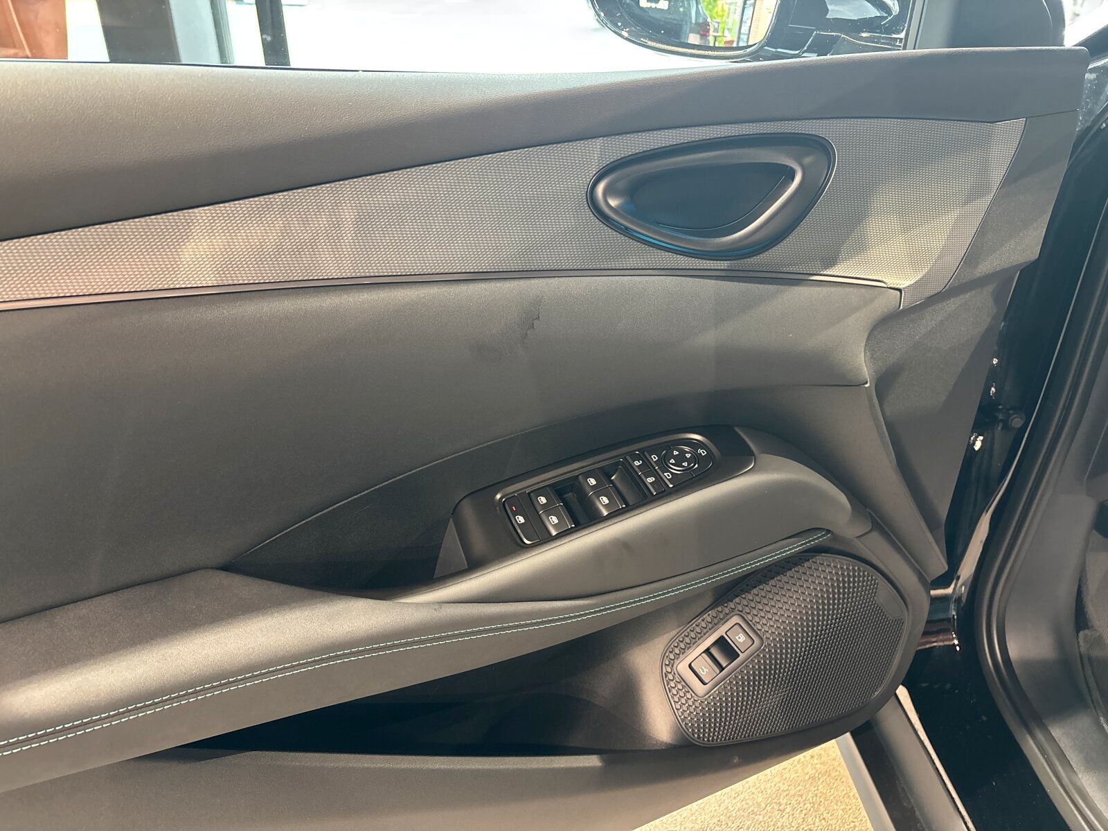 BYD SEAL 6