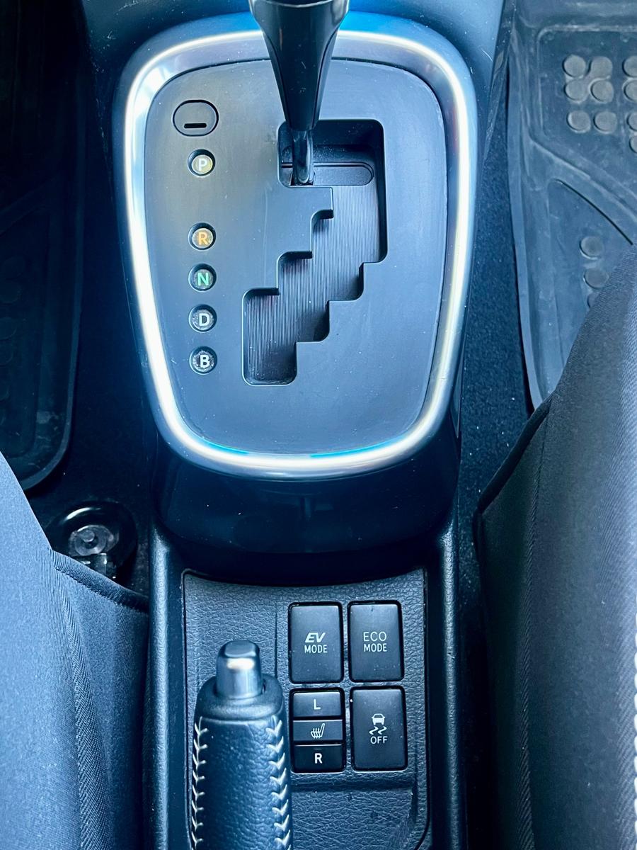 Toyota Yaris Hybrid 