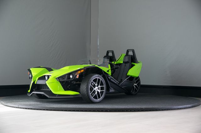 Polaris Slingshot. Free transportation to Germany