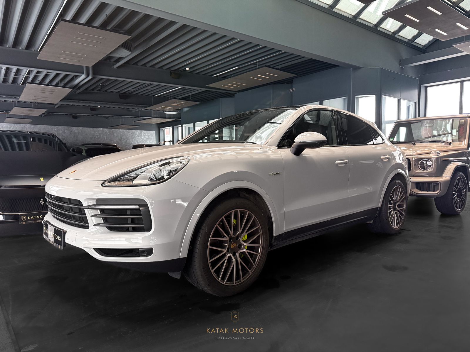 PORSCHE Cayenne E-HYBRID/PLATINUM EDITION/PANO/BOSE