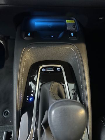 Fahrzeugabbildung Toyota Corolla Hybrid Team D*KEYLESS*SHZ*Bi-LED*1.HAND