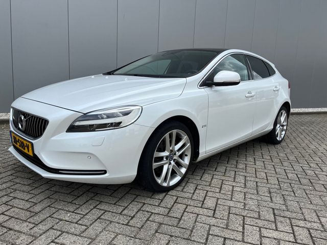 Volvo V40 2.0 D2 Inscription AUT/ Panorama/ EINDE JAAR