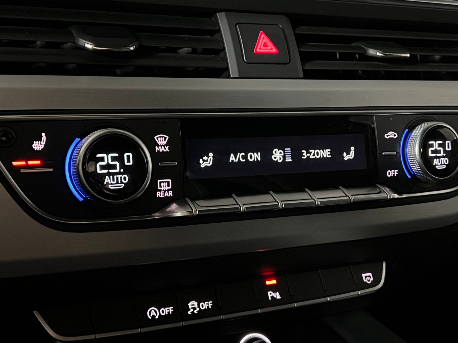 Fahrzeugabbildung Audi A4 Avant S-LINE SPORT PLUS/MASSAGE/MATRIX/VIRCO