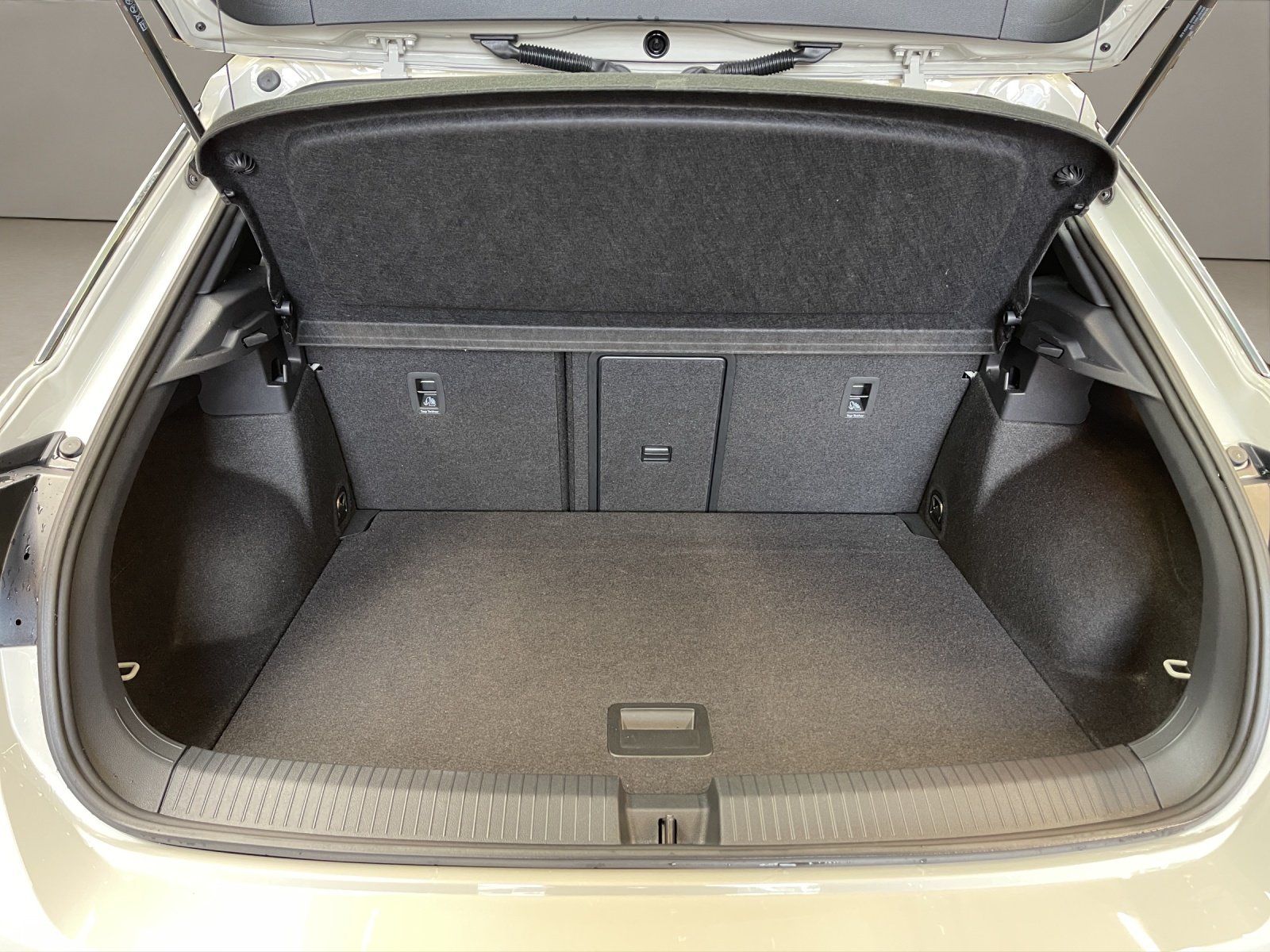 Volkswagen T-Roc - Bild 17