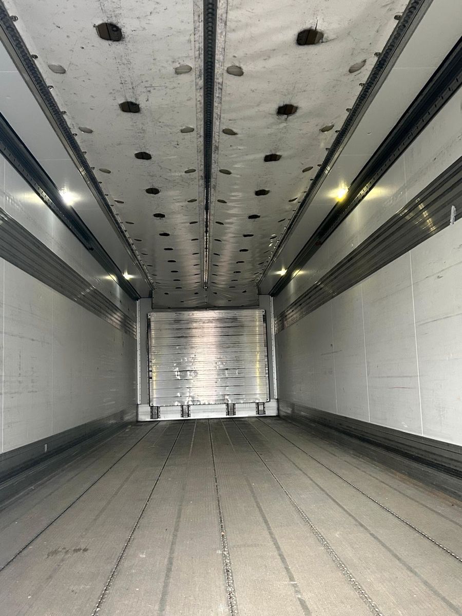 Fahrzeugabbildung Mercedes-Benz 2 Stk. Antos 1840+Rohr Kühlauflieger