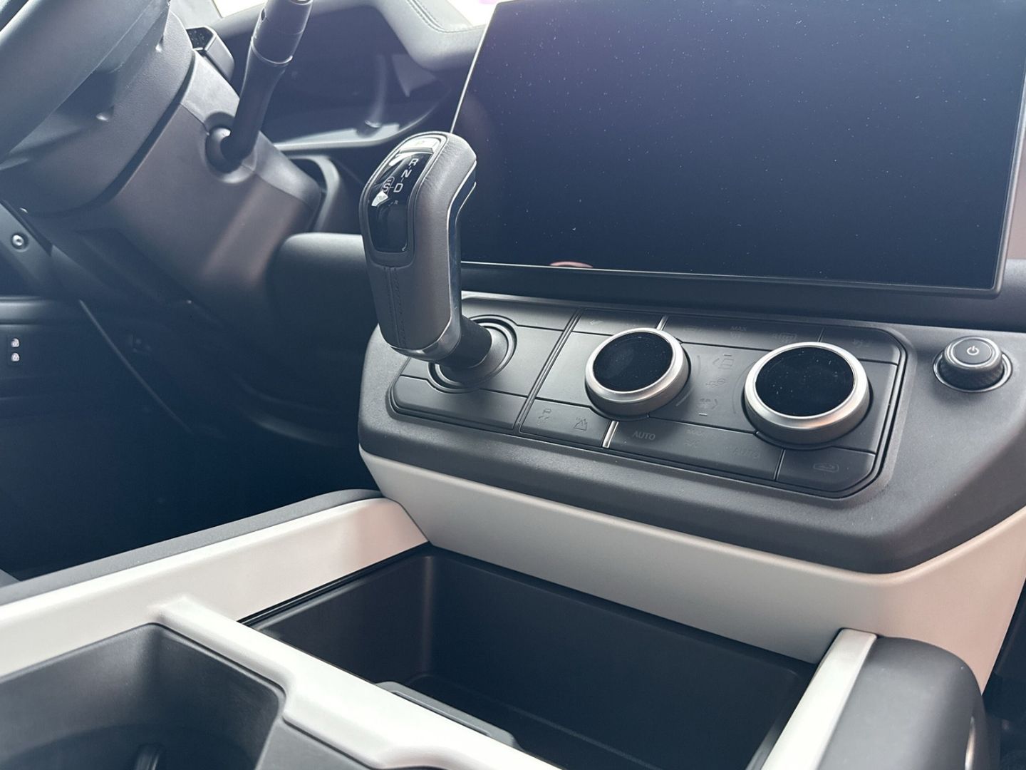 Land Rover Defender - Bild 12