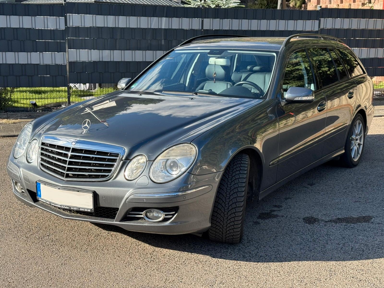 Mercedes-Benz E200 2006 — photo 12
