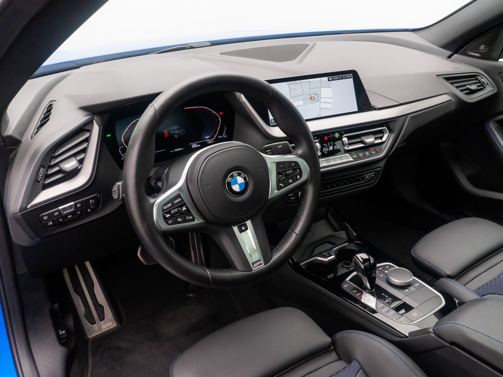 Fahrzeugabbildung BMW 218i Gran Coup&eacute; M Sport DAB H/K Panorama Komfort