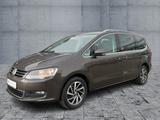 Volkswagen Sharan 2.0 TSI DSG SOUND SHZ+2xPDC+APP+NSW+MFL - Volkswagen Sharan mit Benzin-Antrieb: Kleinbus, 2.0