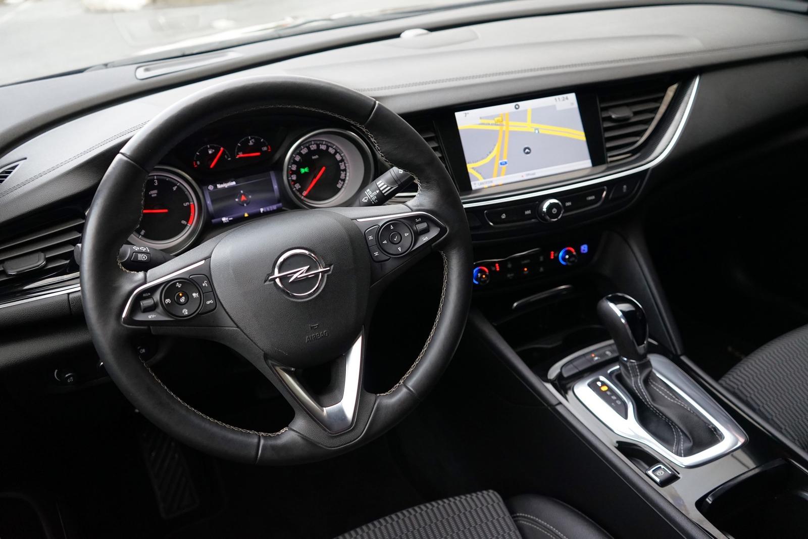 Opel Insignia Grand Sport 1.5 Android Apple Totwinkel