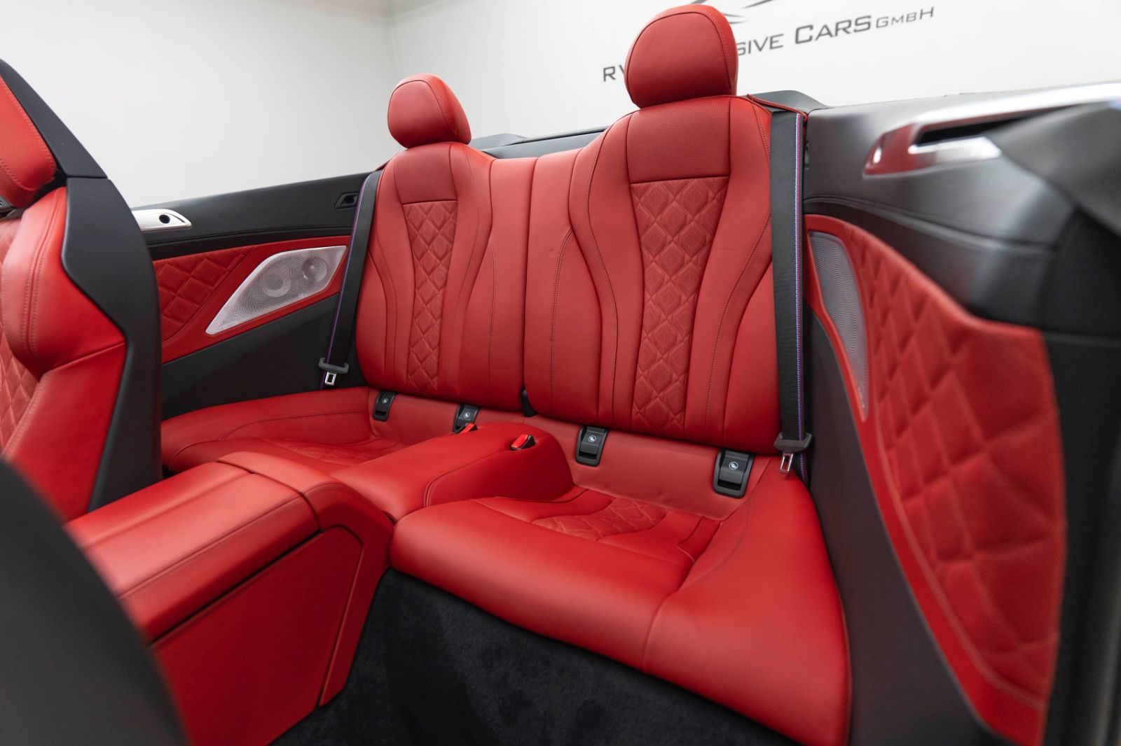 Fahrzeugabbildung BMW M8 Cabrio Competition LASER B&W ACC 3D SOFTCLOSE