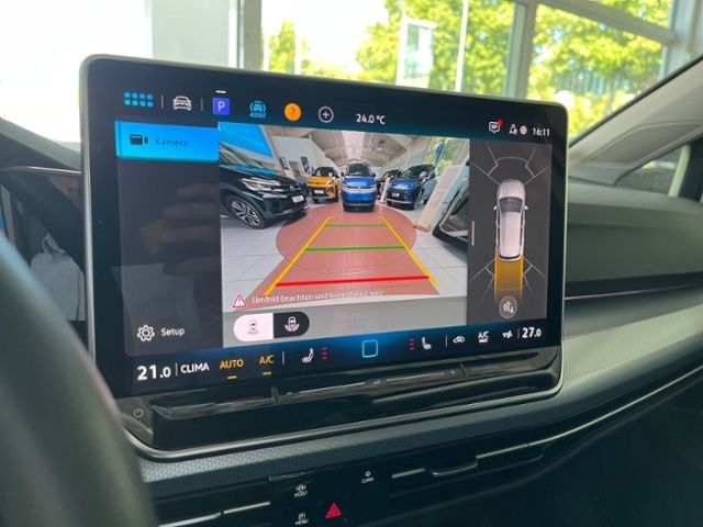 Fahrzeugabbildung Volkswagen Golf 1.5 TSI GOAL NAVI STANDHEIZUNG KAMERA