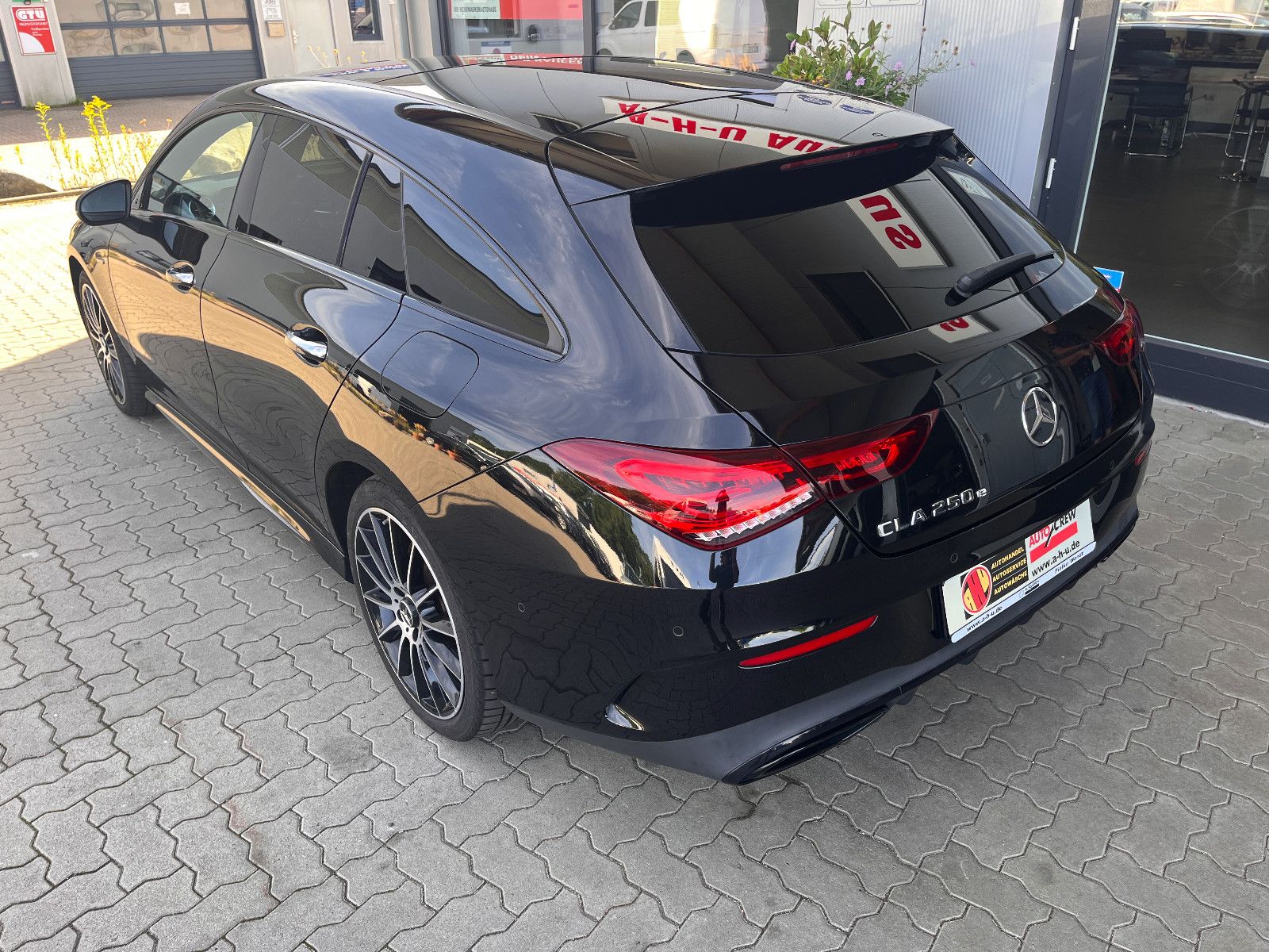 Fahrzeugabbildung Mercedes-Benz CLA Shooting Brake CLA 250 e AMG-Line