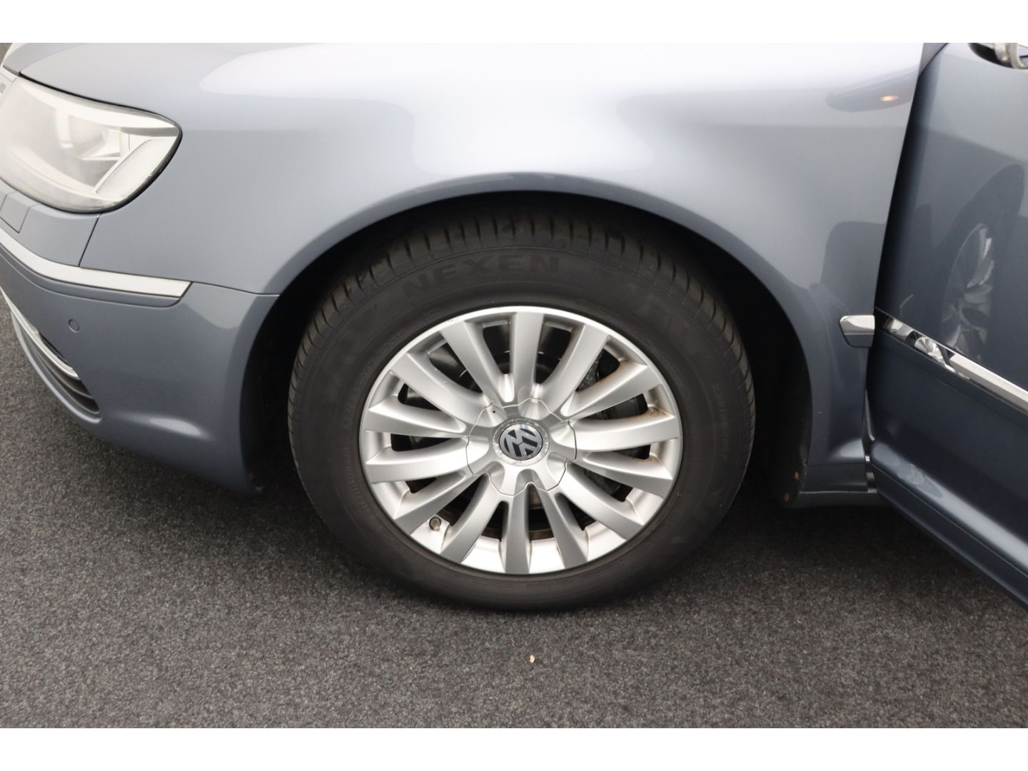 Fahrzeugabbildung Volkswagen Phaeton V6 TDI 4Motion ACC Pano Memory Leder