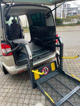 Volkswagen T5 Transporter BusCaravelle lang Behindertengere - Volkswagen T5 aus 2007